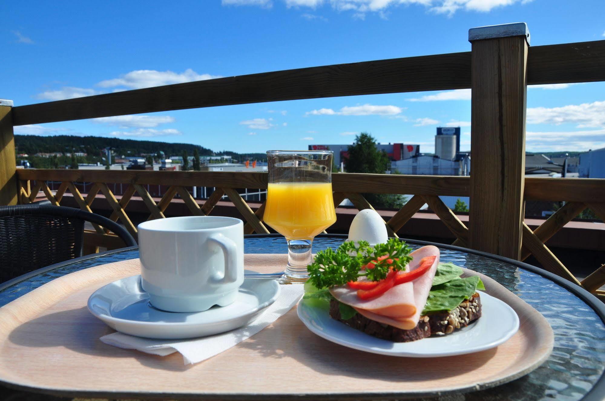 Strand City Hotel Ornskoldsvik Ngoại thất bức ảnh